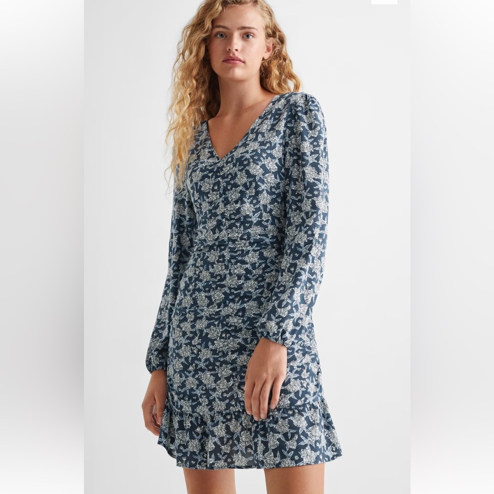 Mango Ruched Detail Flower Dress size M